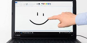 Dibuja con las manos, Transformando la Pantalla de tu Ordenador Portátil en TouchScreen